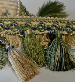 1398 9597 Blue Green Ivory Tassel Trim