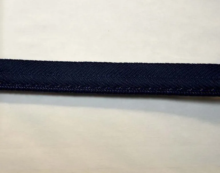 BM300 851 Classical Elements 1/8 inch Micro Lip Cord Trim