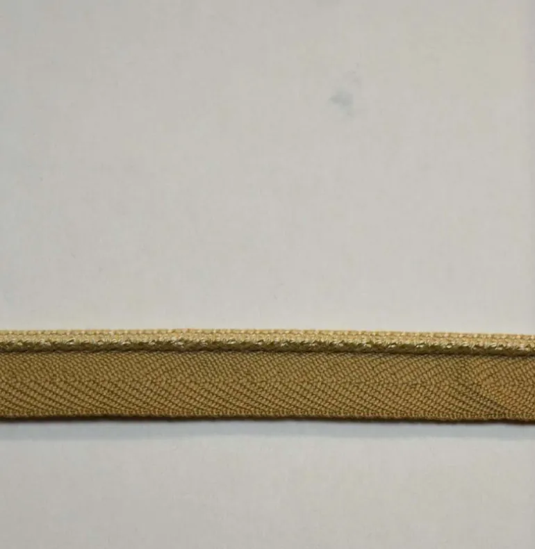 BM300 842 Gold Lip Cord Trim